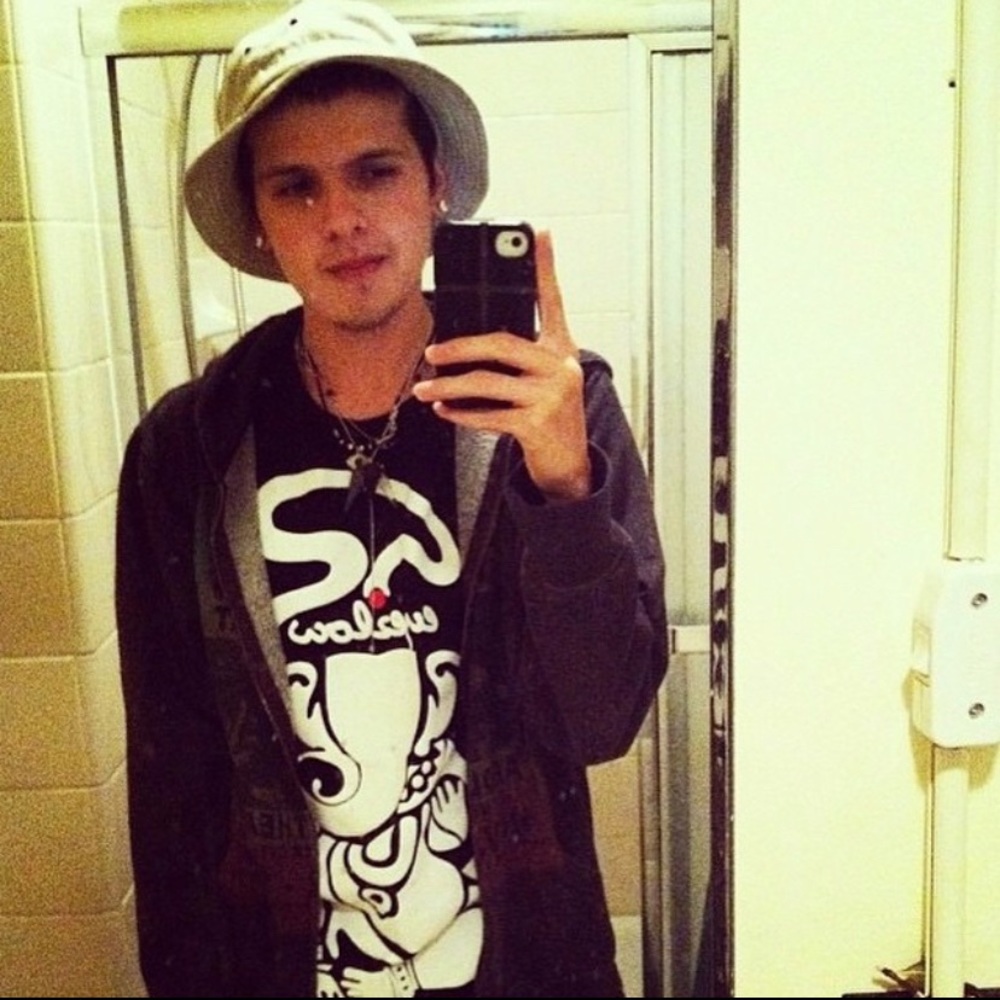 - Ganesh tee